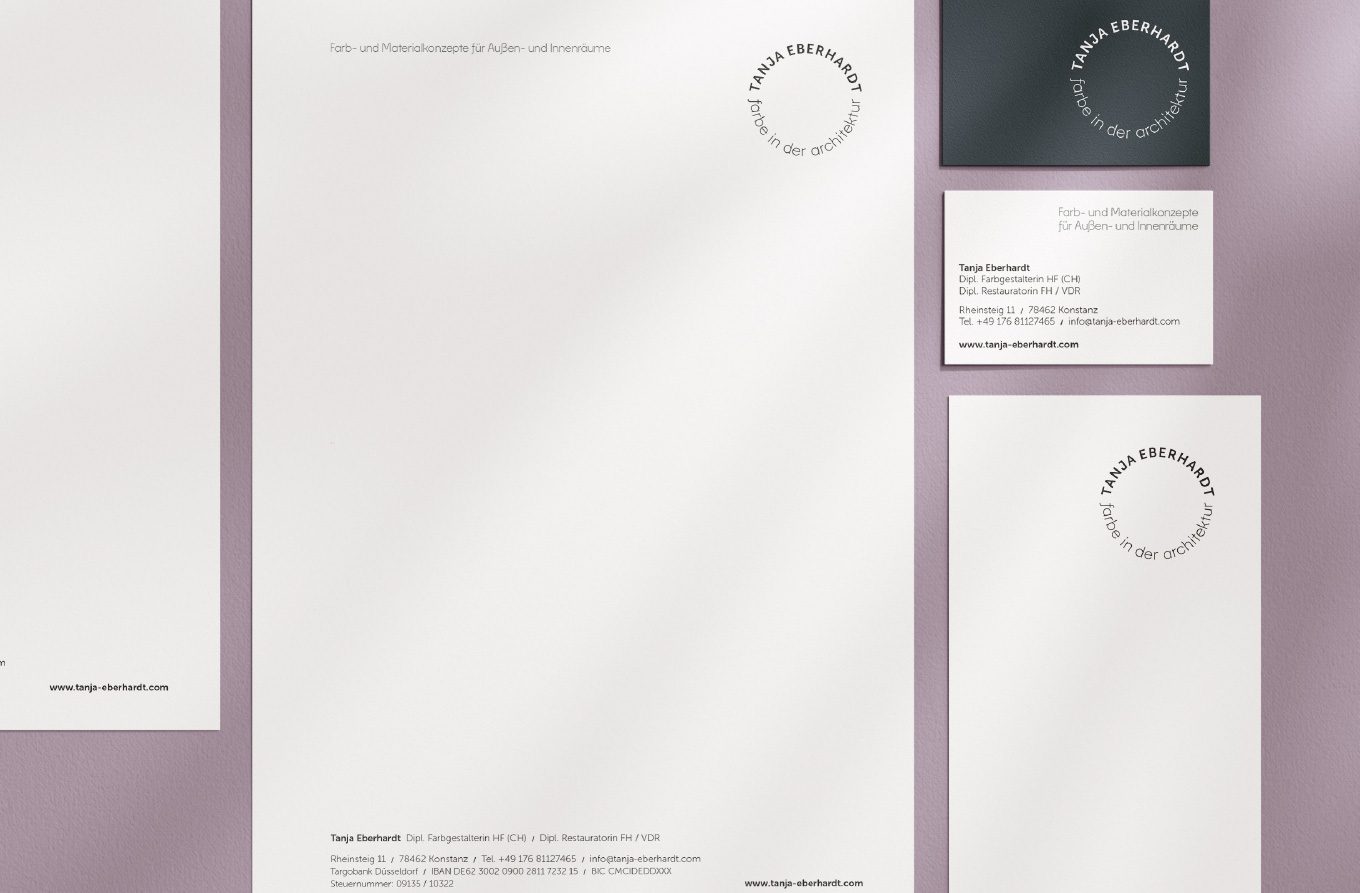 Barbara Kuberczyk, Designbüro Konstanz, Kommunikationsdesign Konstanz, Tanja Eberhardt, Farbe in der Architektur, Farbgestalterin, Restauratorin, Konstanz, Design, Logo, Geschäftsausstattung, Corporate