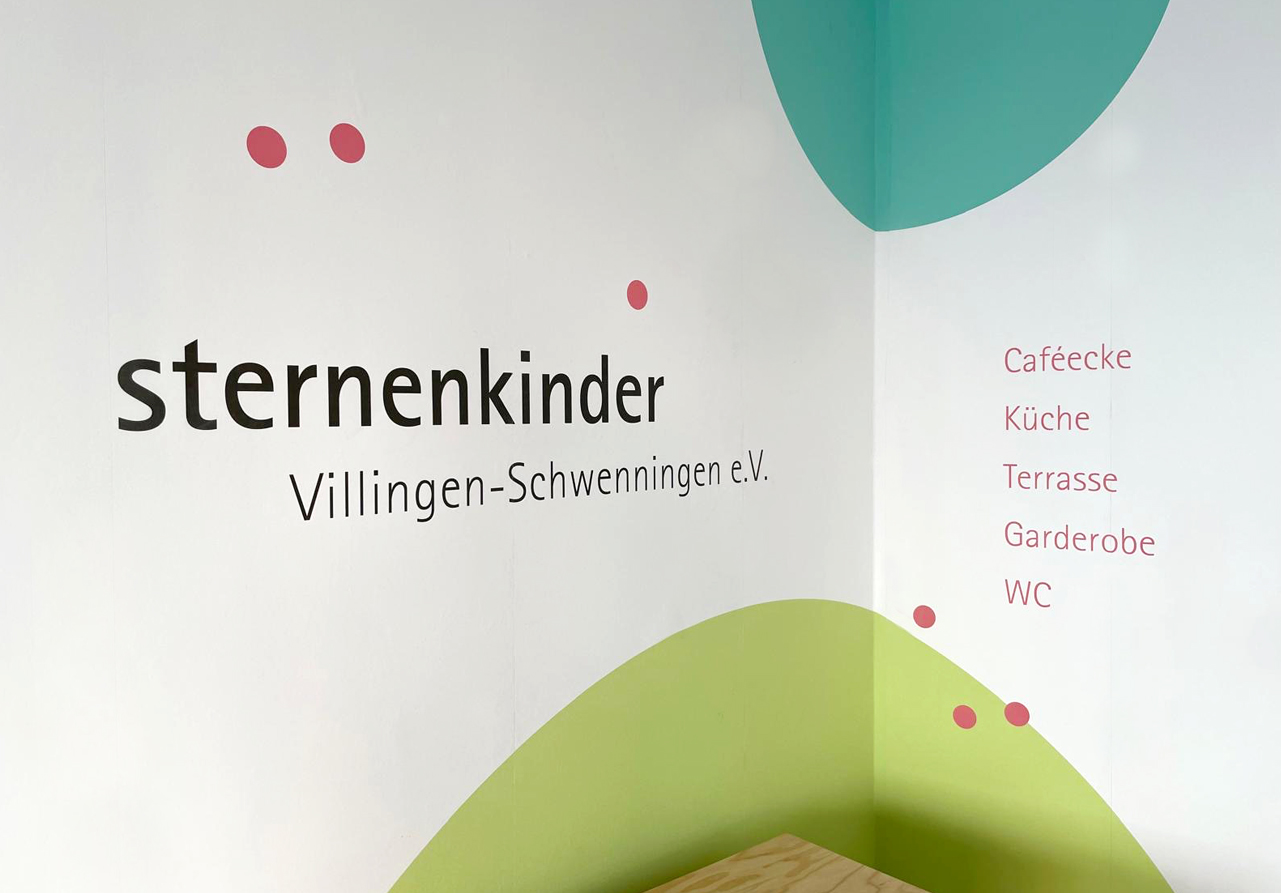 Sternenkinder Villingen-Schwenningen e.V., Kommunikationsdesign, Corporate Design, Grafikdesign, Signaletik, Wandgestaltung, Raumgestaltung, Kommunikationsdesign Konstanz, Barbara Kuberczyk