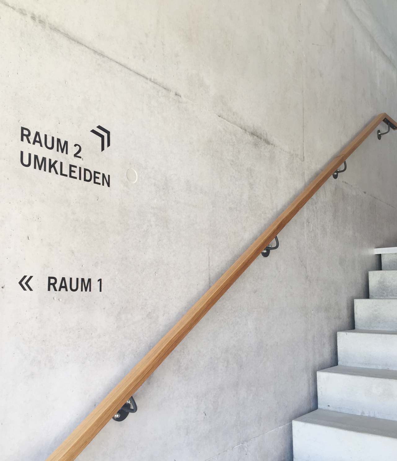Signaletik, Leitsystem, öffentlicer Raum, Kommunikationsdesign, Kommunikationsdesign Konstanz, Designbüro Konstanz, Dorfhaus Brigachtal, Icons, Barbara Kuberczyk Kommunikatiionsdesign, Konstanz