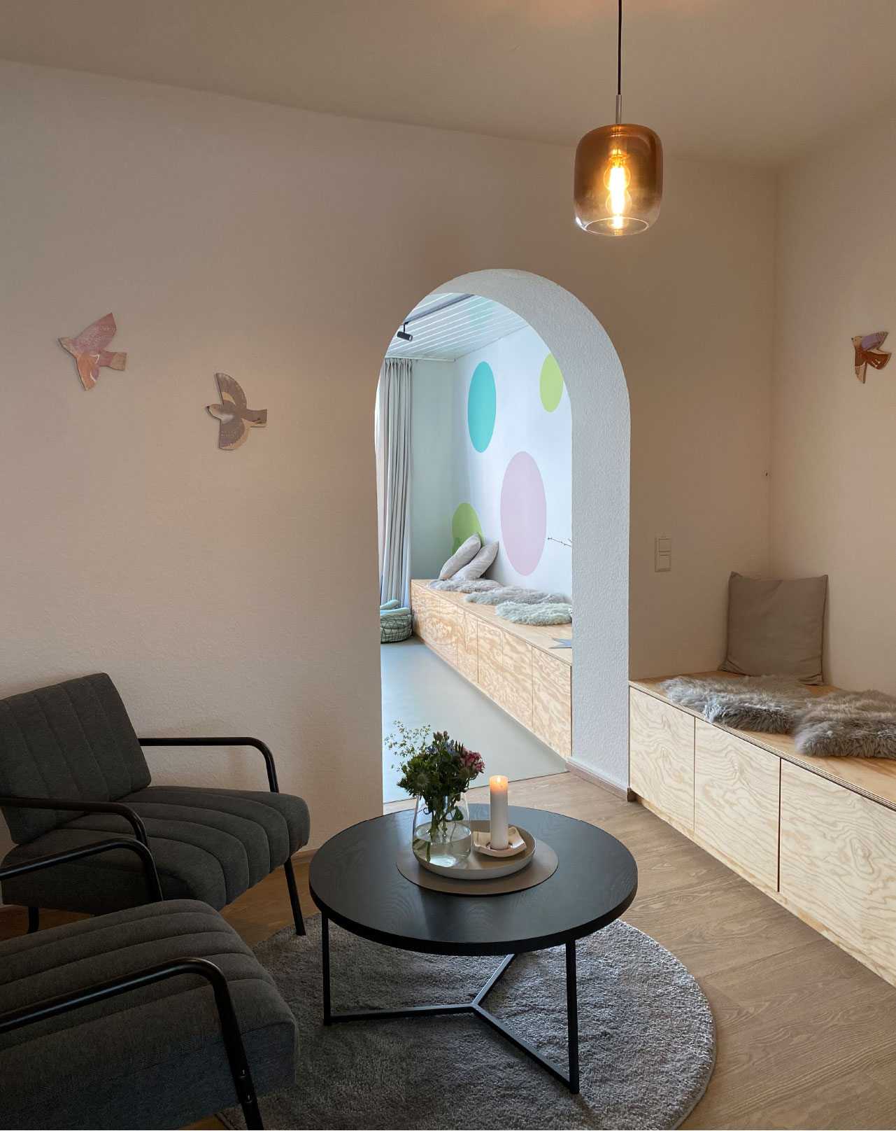 sternenkinder Villingen-Schwenningen e.V., Kommunikationsdesign, Corporate Design, Signaletik, Wandgestaltung, Raumgestaltung, Kommunikationsdesign Konstanz, Räumlichkeiten, Signaletik, Barbara Kuberczyk